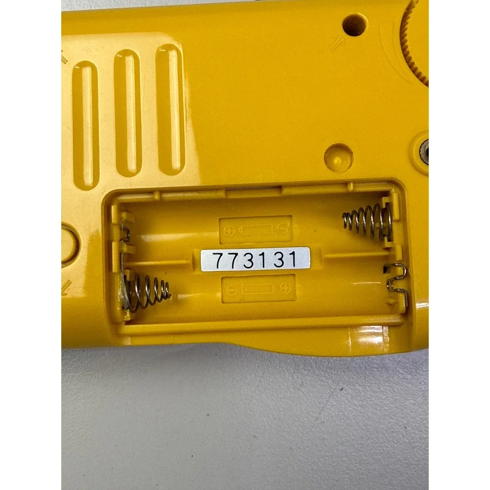Sony Walkman Sports Radio SRF-M78 Yellow‎ Digital Receiver MDR-W07 Headphones